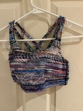 Lululemon sports bra colorful size 4